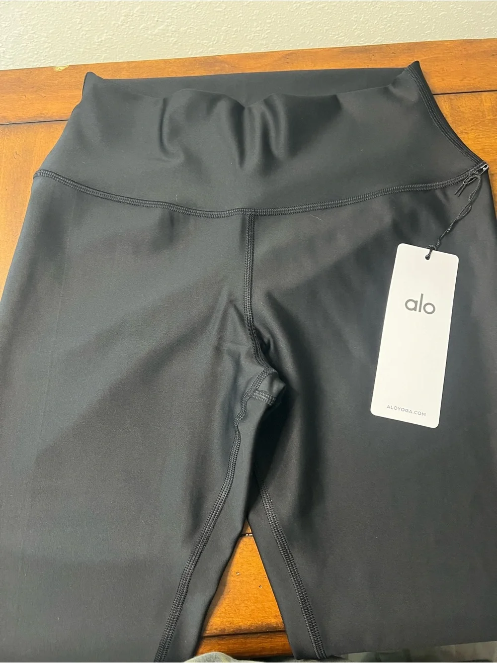 NWT Alo Yoga High Waist Airlift Leggings Full Length Black Large
